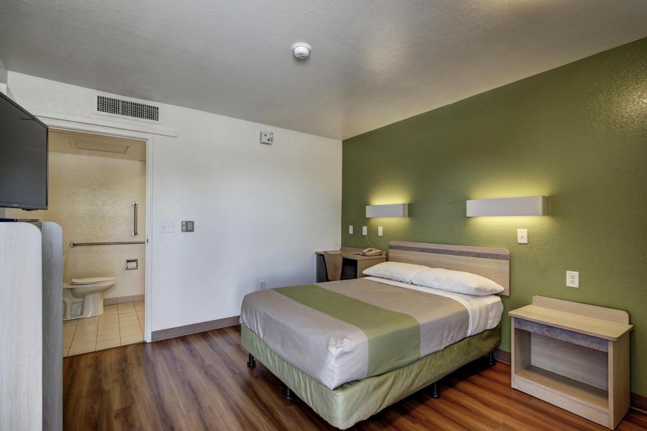 Econo Lodge Midvale Quarto foto